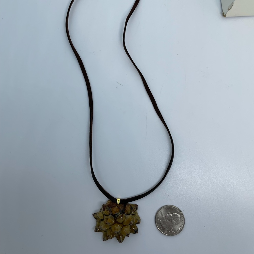 Pinecone Necklace - Picture 5 of 6